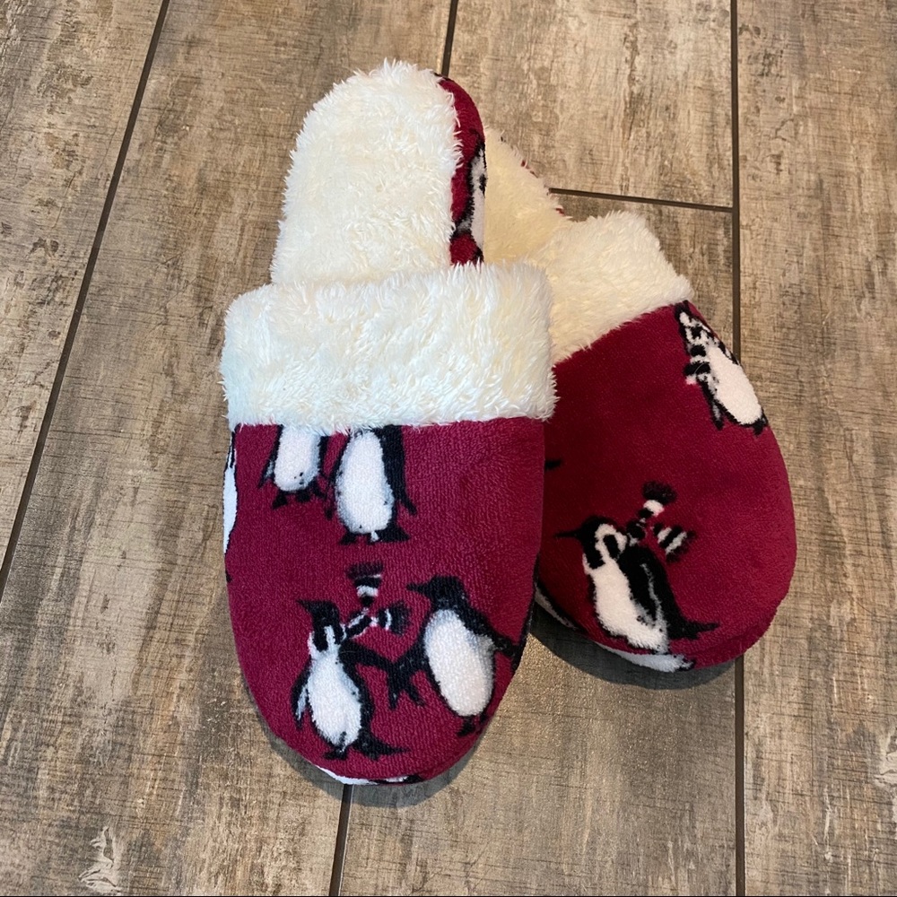 Vera Bradley Slippers